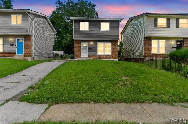 940 Maple Place, St Louis, MO 63112