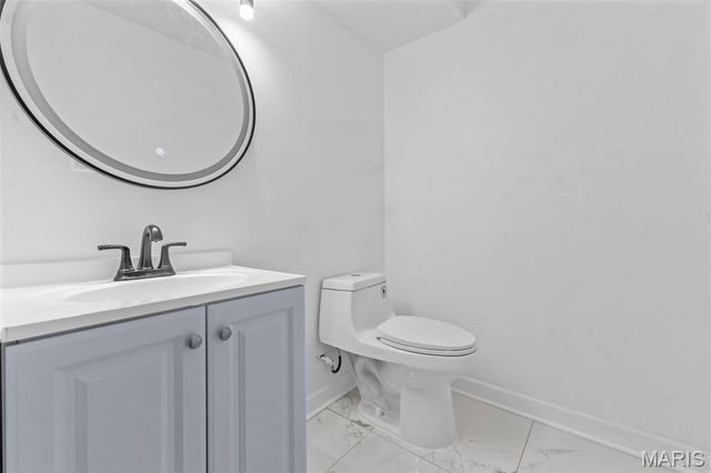 940 Maple Place, St Louis, MO 63112