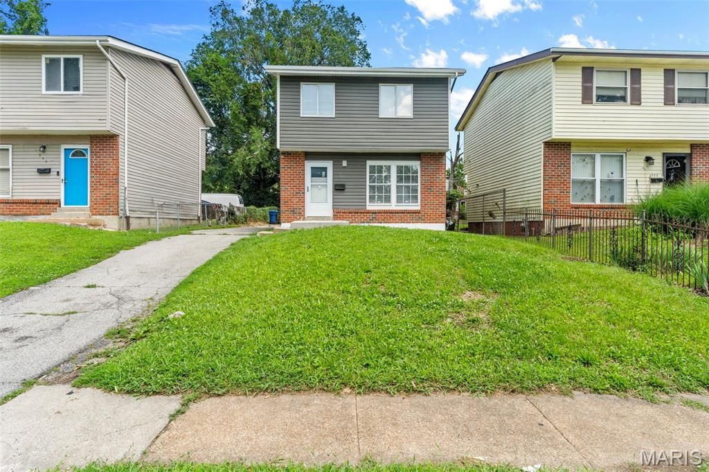 940 Maple Place, St Louis, MO 63112