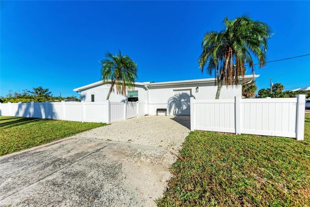 502 BAYVIEW DRIVE, Holmes Beach, FL 34217