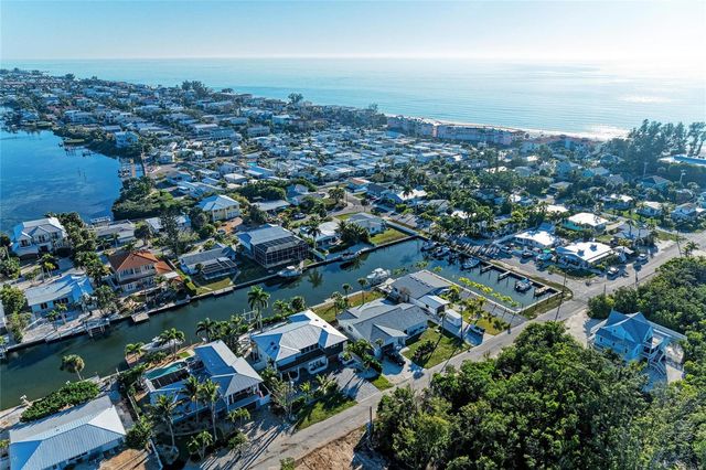 502 BAYVIEW DRIVE, Holmes Beach, FL 34217