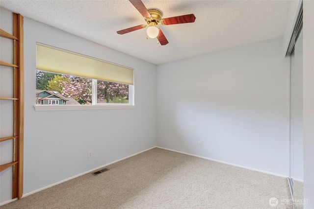 7451 Lazy S Lane NE, Bremerton, WA 98311