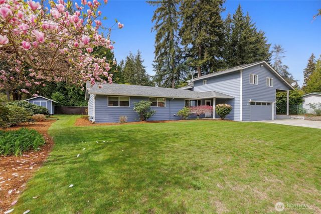 7451 Lazy S Lane NE, Bremerton, WA 98311