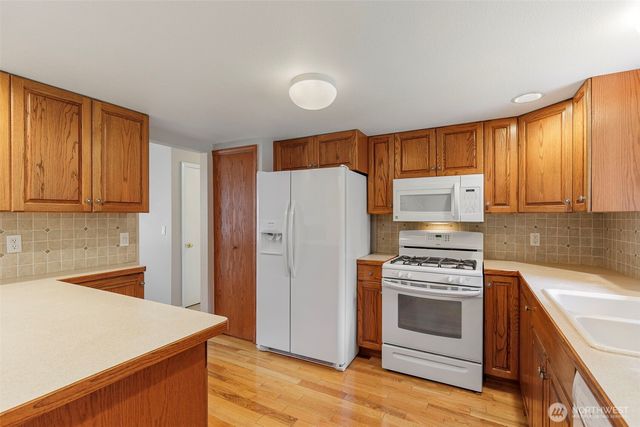 7451 Lazy S Lane NE, Bremerton, WA 98311