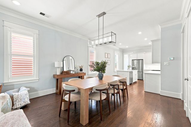 5 Duval Street, Galveston, TX 77554