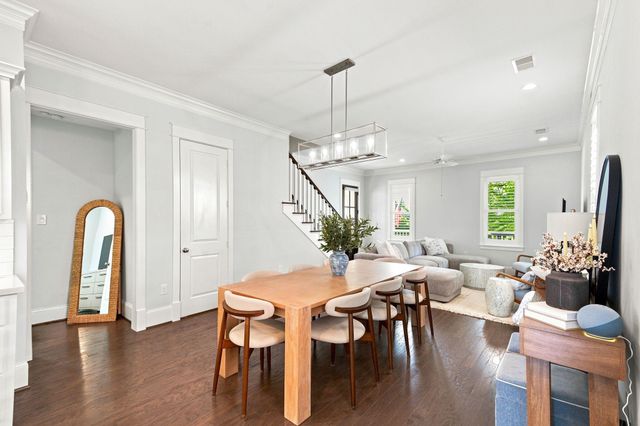 5 Duval Street, Galveston, TX 77554