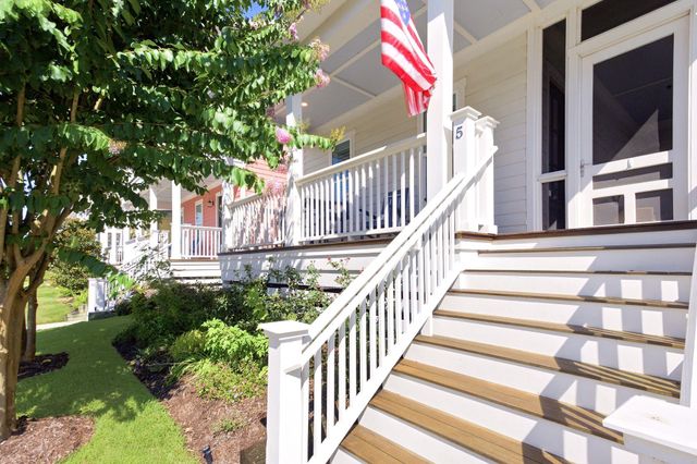 5 Duval Street, Galveston, TX 77554