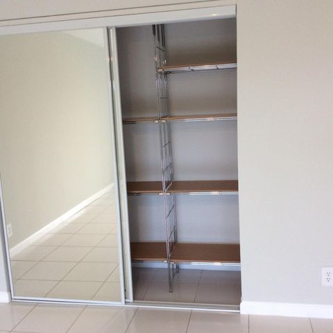 5751 Camino Del Sol 403, Boca Raton, FL 33433