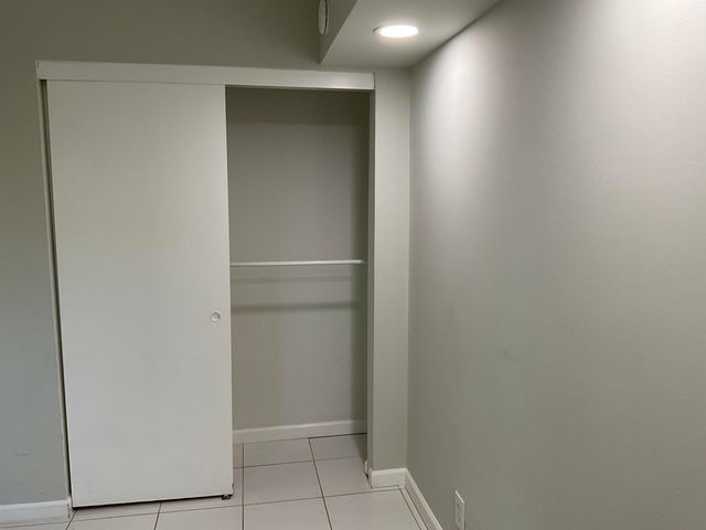 5751 Camino Del Sol 403, Boca Raton, FL 33433