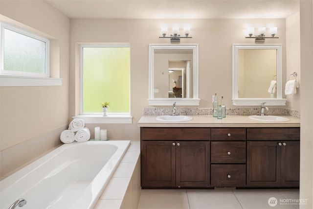 6509 128th Place SW, Edmonds, WA 98026