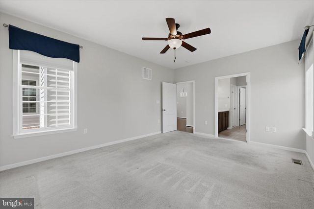 108 TRUMPET VINE DR, White Post, VA 22663