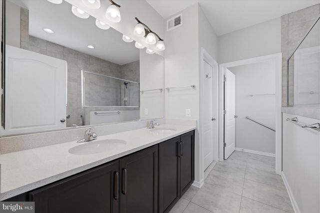 108 TRUMPET VINE DR, White Post, VA 22663