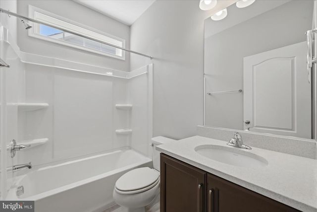 108 TRUMPET VINE DR, White Post, VA 22663