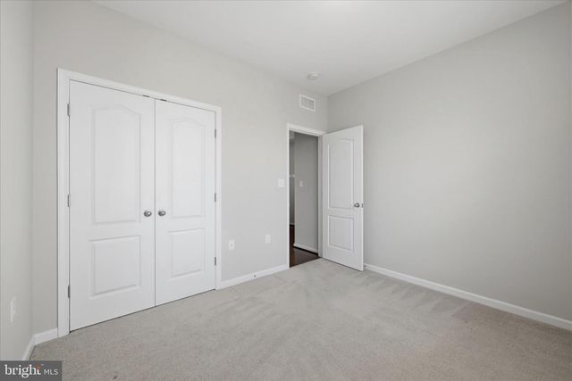 108 TRUMPET VINE DR, White Post, VA 22663