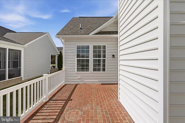 108 TRUMPET VINE DR, White Post, VA 22663