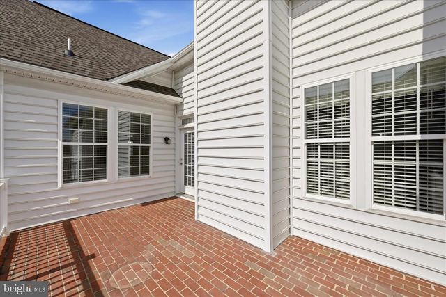 108 TRUMPET VINE DR, White Post, VA 22663