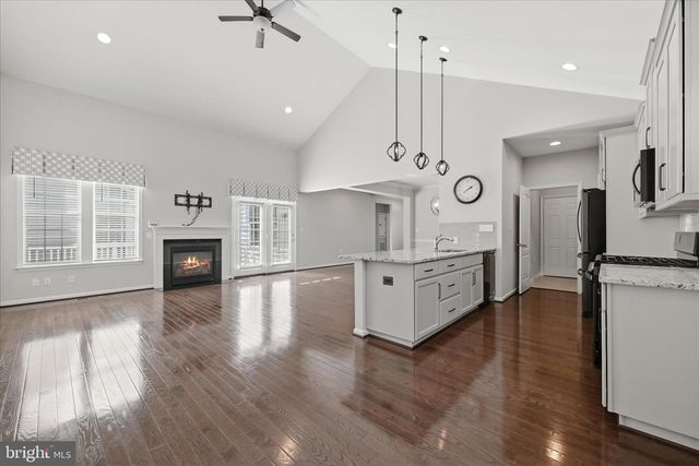 108 TRUMPET VINE DR, White Post, VA 22663