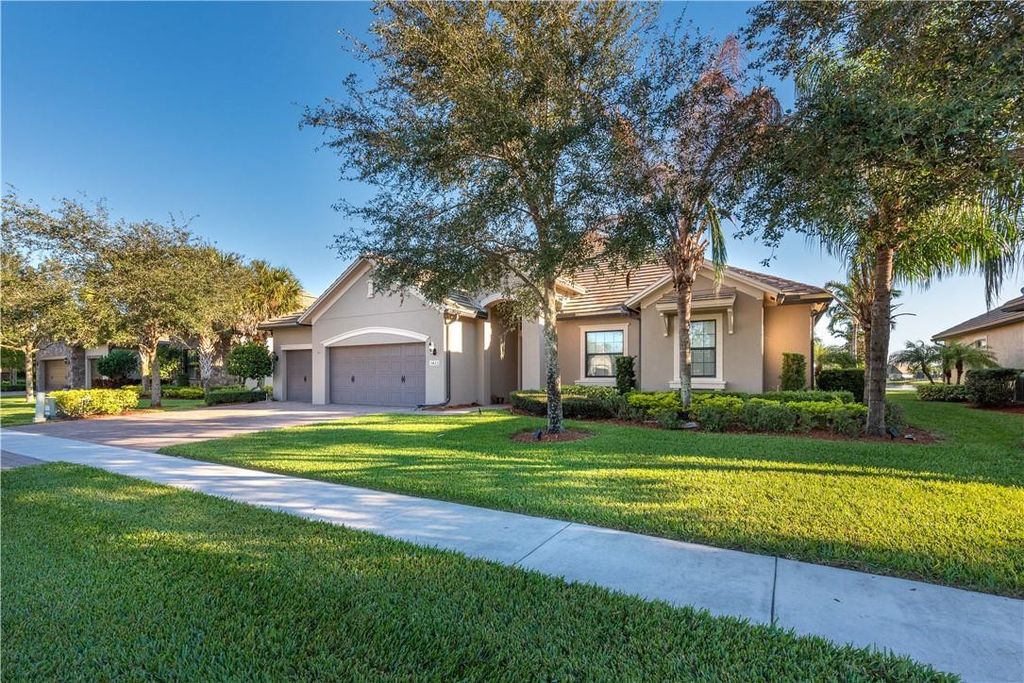 3425 Siena Circle, Wellington, FL 33414