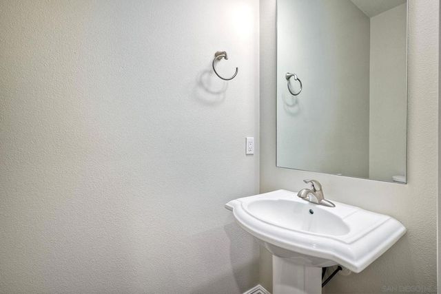 12649 Via Vigneto, Lakeside, CA 92040