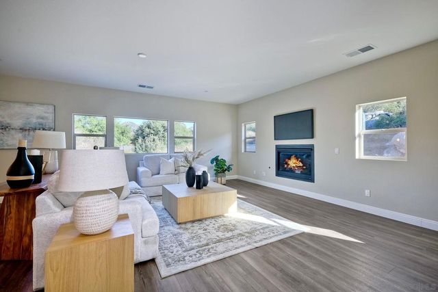 12649 Via Vigneto, Lakeside, CA 92040