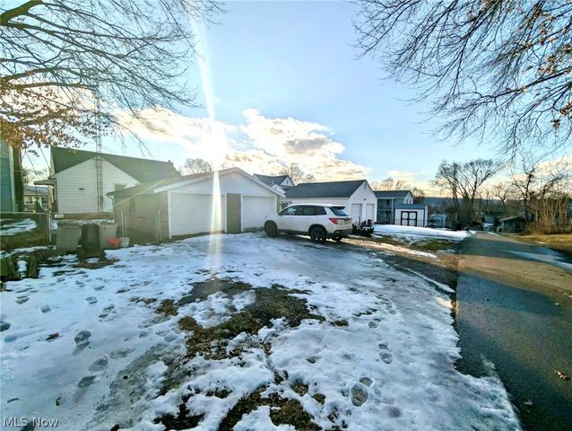 819 32nd Street, Parkersburg, WV 26101