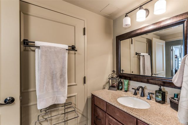 1111 Caroline Street 2611, Houston, TX 77010