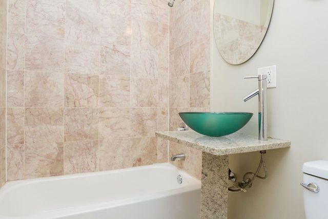 1642.5 W Greenleaf Avenue 2N, Chicago, IL 60626