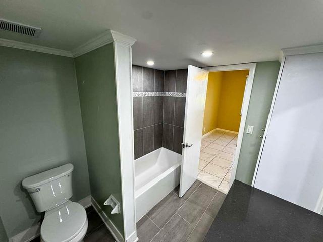 6005 Del Lago Circle 105, Sunrise, FL 33313