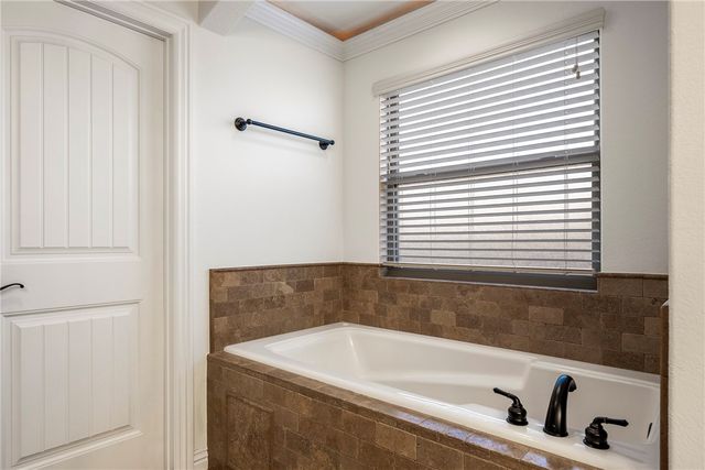 3300 Park Hill Boulevard, Bentonville, AR 72712