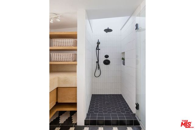 2274 Cove Avenue, Los Angeles, CA 90039