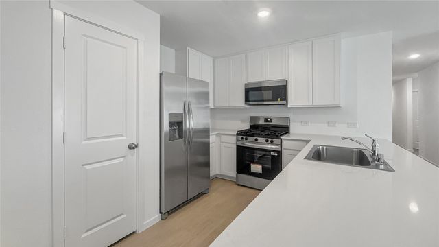 628 Haskell Drive, Aubrey, TX 76227