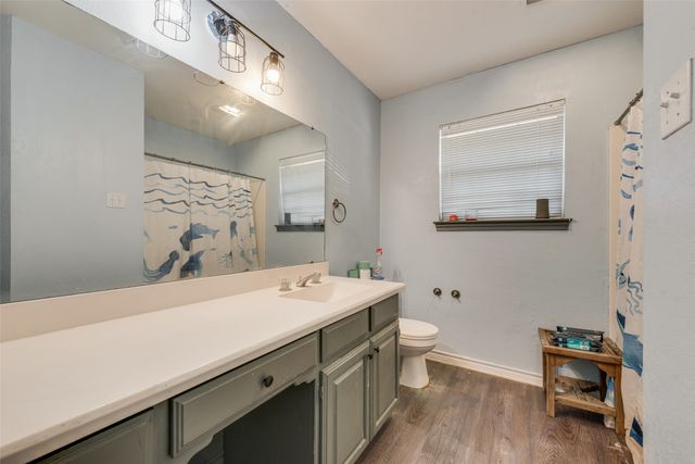 123 Country Drive, Waxahachie, TX 75165