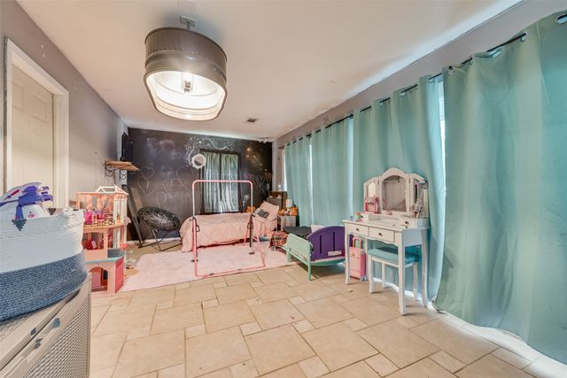 123 Country Drive, Waxahachie, TX 75165
