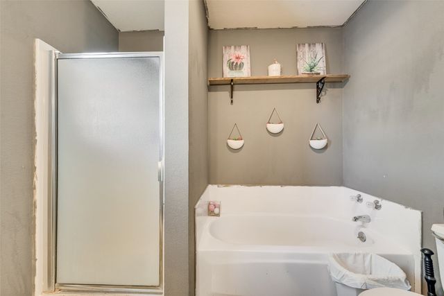 123 Country Drive, Waxahachie, TX 75165