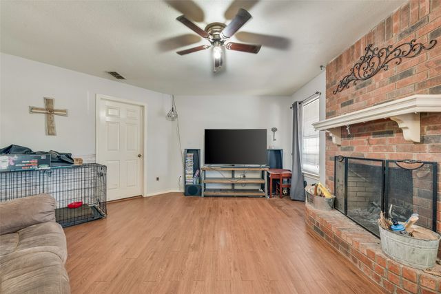 123 Country Drive, Waxahachie, TX 75165