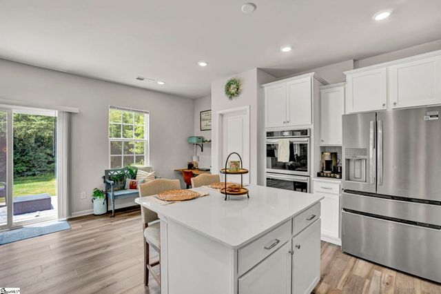 101 Penrose Circle, Central, SC 29630