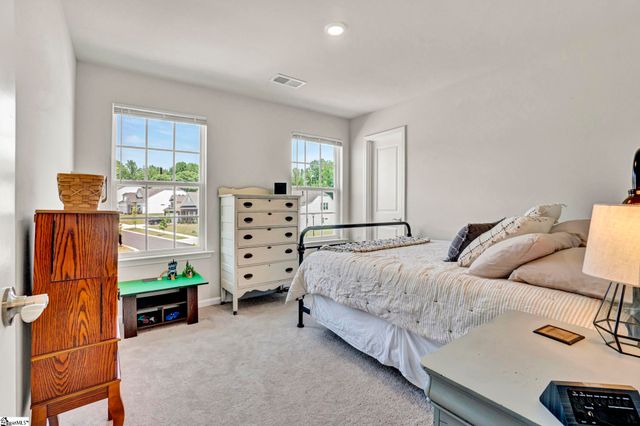 101 Penrose Circle, Central, SC 29630