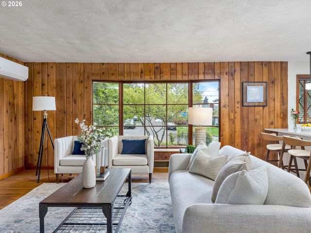 4585 Sw Poplar Ln, Portland, OR 97225