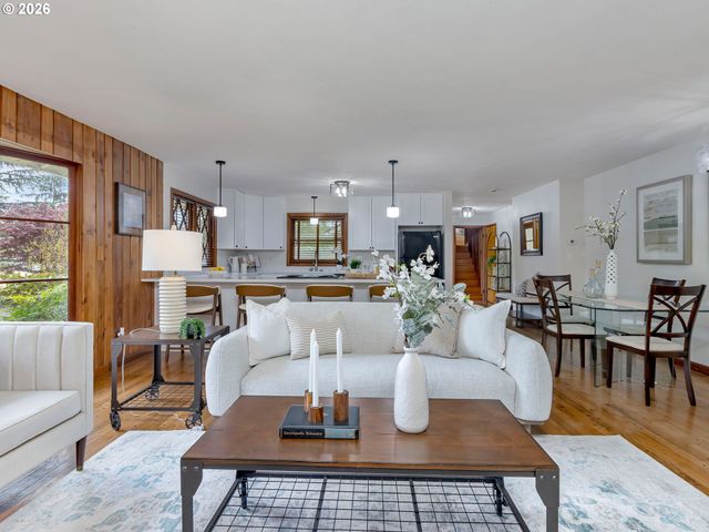 4585 Sw Poplar Ln, Portland, OR 97225