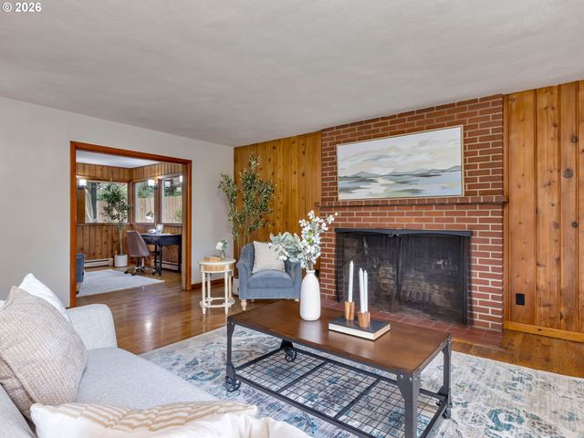 4585 Sw Poplar Ln, Portland, OR 97225