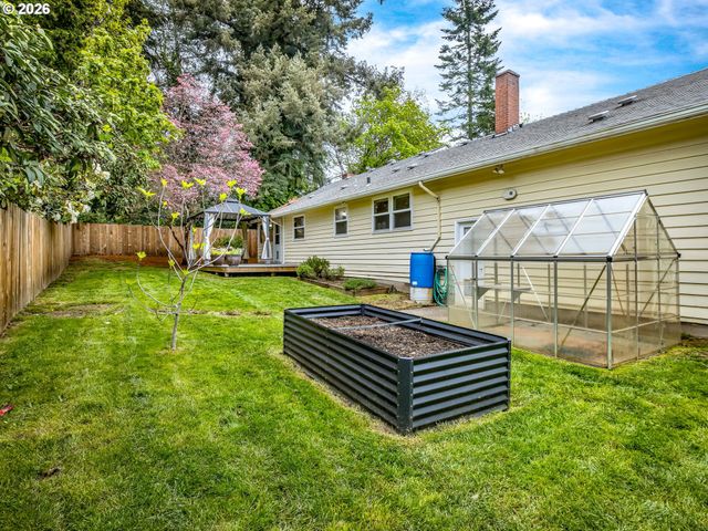 4585 Sw Poplar Ln, Portland, OR 97225