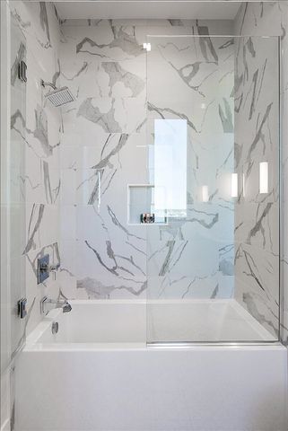 159 S River Avenue 502, Holland, MI 49423