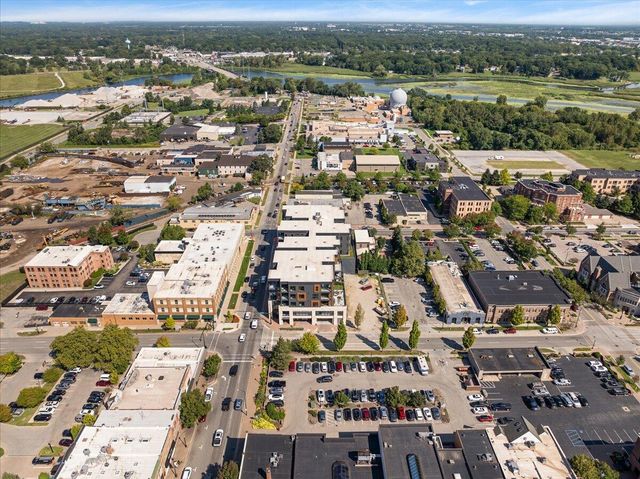 159 S River Avenue 502, Holland, MI 49423