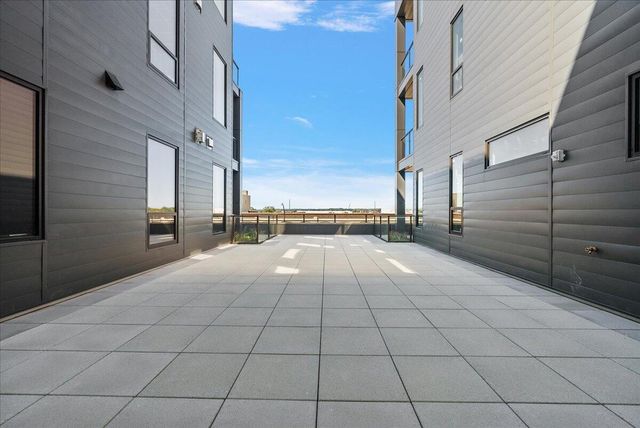 159 S River Avenue 502, Holland, MI 49423