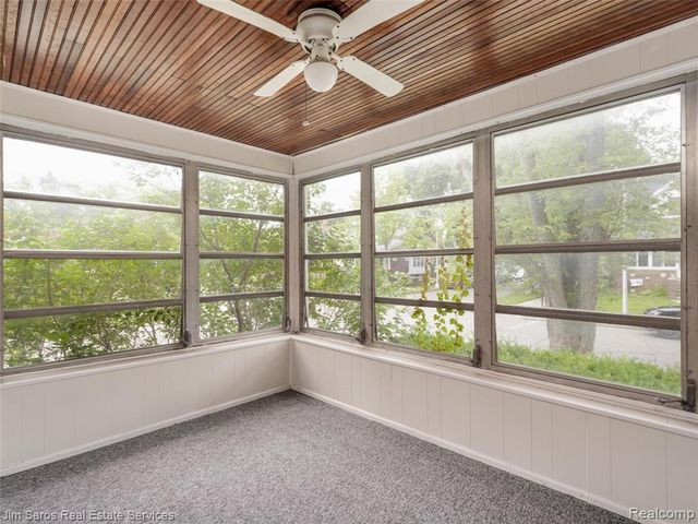 1102 Beaconsfield Avenue, Grosse Pointe, MI 48230