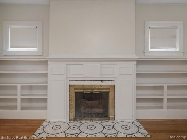 1102 Beaconsfield Avenue, Grosse Pointe, MI 48230