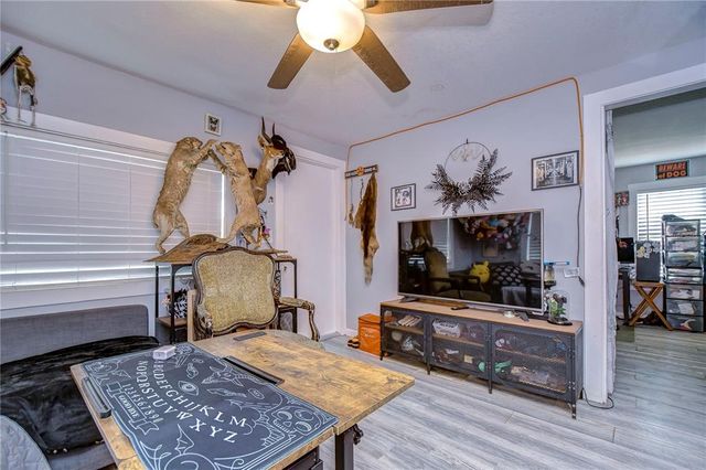 902 W COLUMBUS DRIVE, Tampa, FL 33602