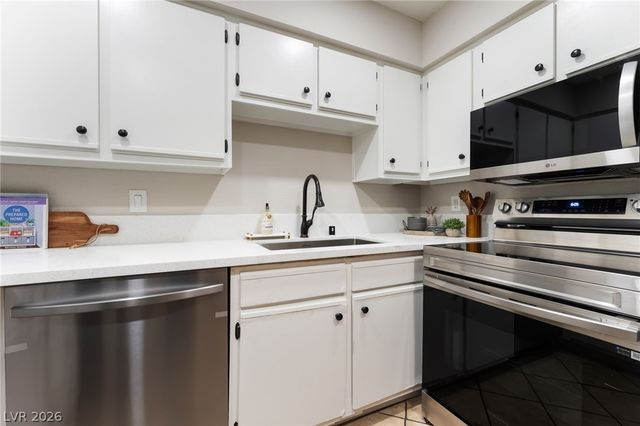 3151 Soaring Gulls Drive 2160, Las Vegas, NV 89128