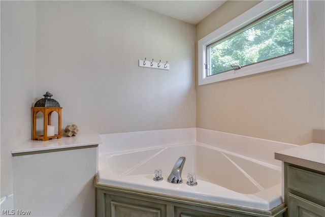 233 S Portage Street, Doylestown, OH 44230