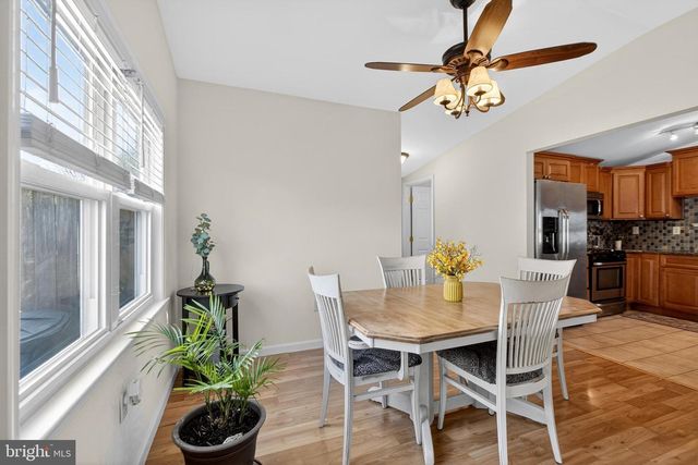 525 N COLES AVE, Maple Shade, NJ 08052